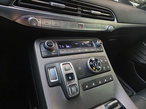 Used 2021 Hyundai Palisade Calligraphy image 17