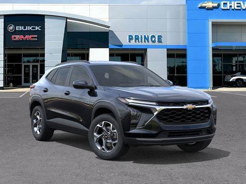 New 2026 Chevrolet Trax LT w/ Driver Confidence Package image 40