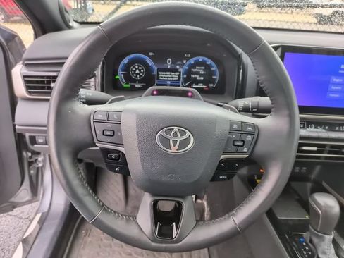 Used 2025 Toyota Camry XSE w/ Premium Plus Package AWD/4WD image 13
