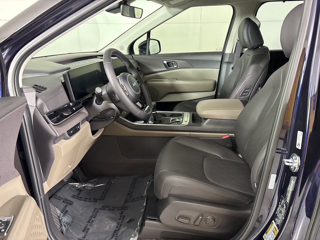 New 2026 Kia Carnival EX FWD image 16