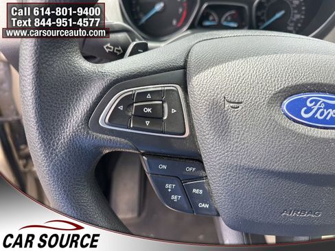 Used 2017 Ford Escape SE FWD image 18