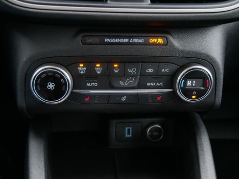 Used 2020 Ford Escape SEL image 23