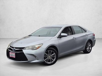 Used 2016 Toyota Camry SE w/ Moonroof Package