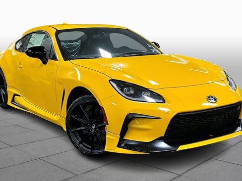 New 2026 Toyota GR86 YUZU Limited image 2