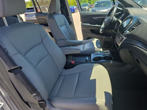 Used 2023 Honda Passport EX-L image 10