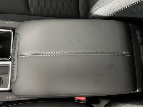 New 2025 Nissan Pathfinder SV image 22