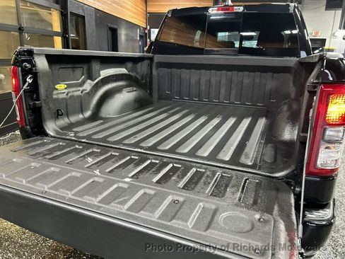 Used 2022 RAM 1500 Big Horn AWD/4WD image 11