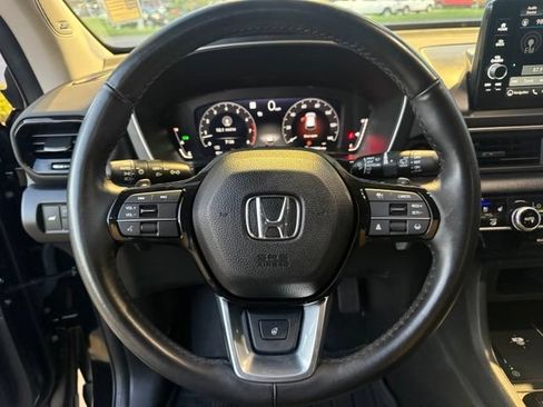Used 2023 Honda Pilot Elite image 17