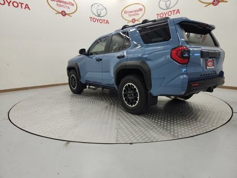 Used 2025 Toyota 4Runner SR5 RWD image 6