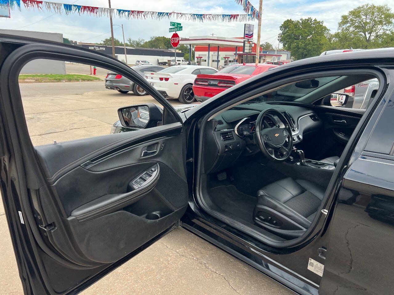 Used 2019 Chevrolet Impala LT FWD image 9