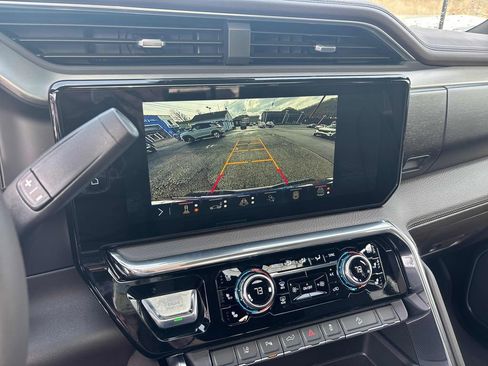 New 2026 GMC Sierra 2500 Denali w/ Denali Reserve Package image 18