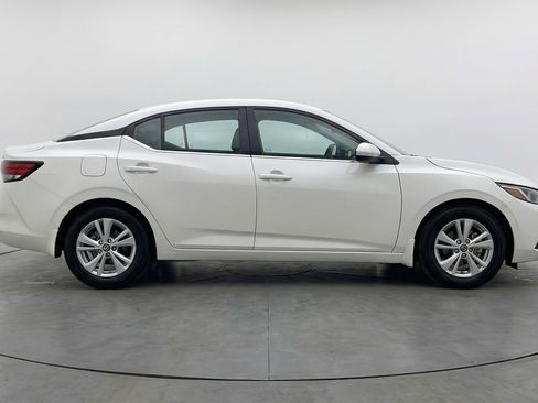 Used 2025 Nissan Sentra S image 11