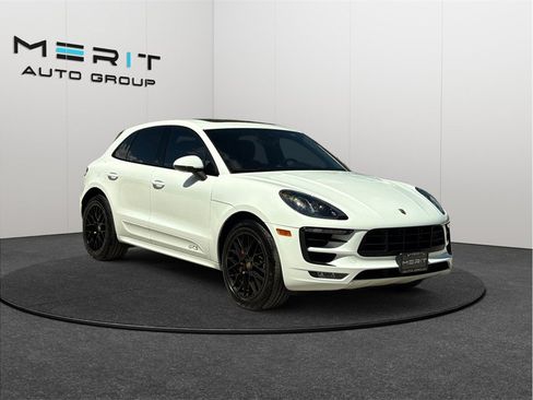 Used 2018 Porsche Macan GTS AWD/4WD image 1