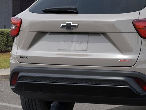 New 2026 Chevrolet Trax RS w/ Driver Confidence Package FWD image 14
