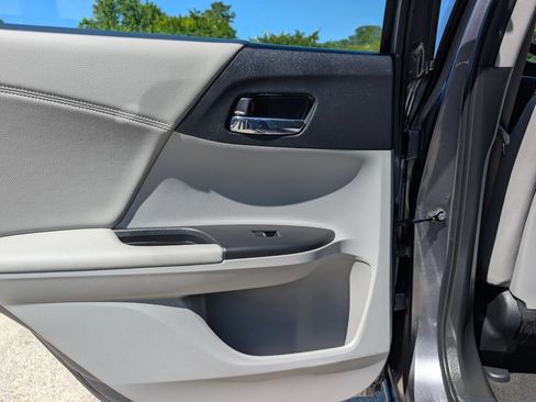 Used 2013 Honda Accord EX-L image 33
