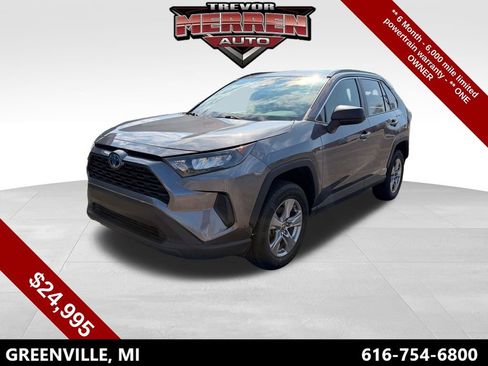 Used 2022 Toyota RAV4 LE image 1