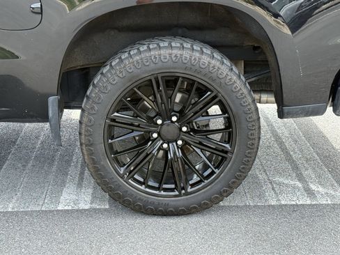 Used 2021 Chevrolet Silverado 1500 LT Trail Boss image 10