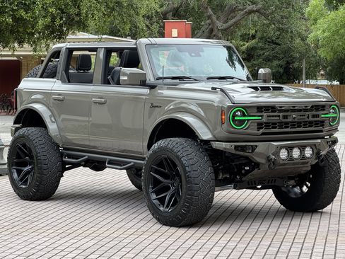 Used 2025 Ford Bronco Outer Banks image 27