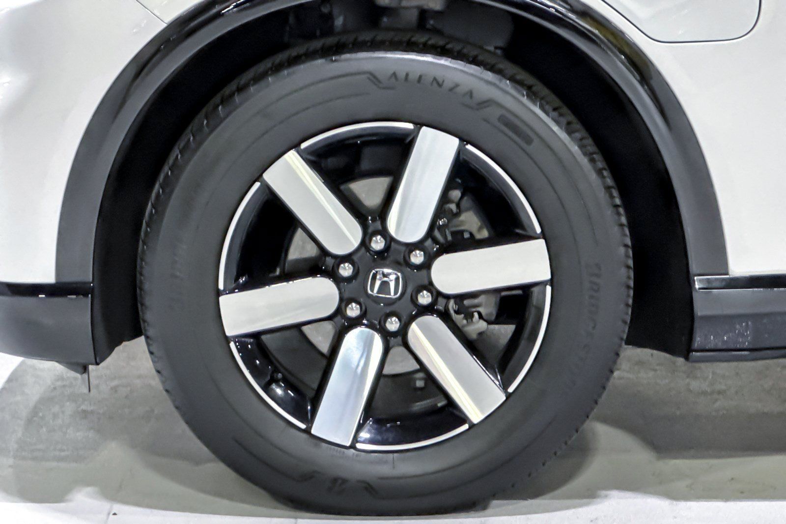 Used 2024 Honda Prologue Touring image 13