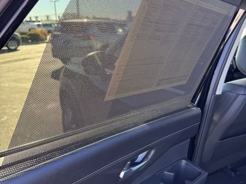 Used 2025 Nissan Pathfinder SL image 18