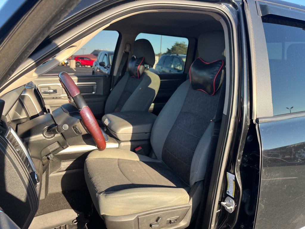 Used 2020 RAM 1500 Classic SLT w/ Luxury Group AWD/4WD image 23
