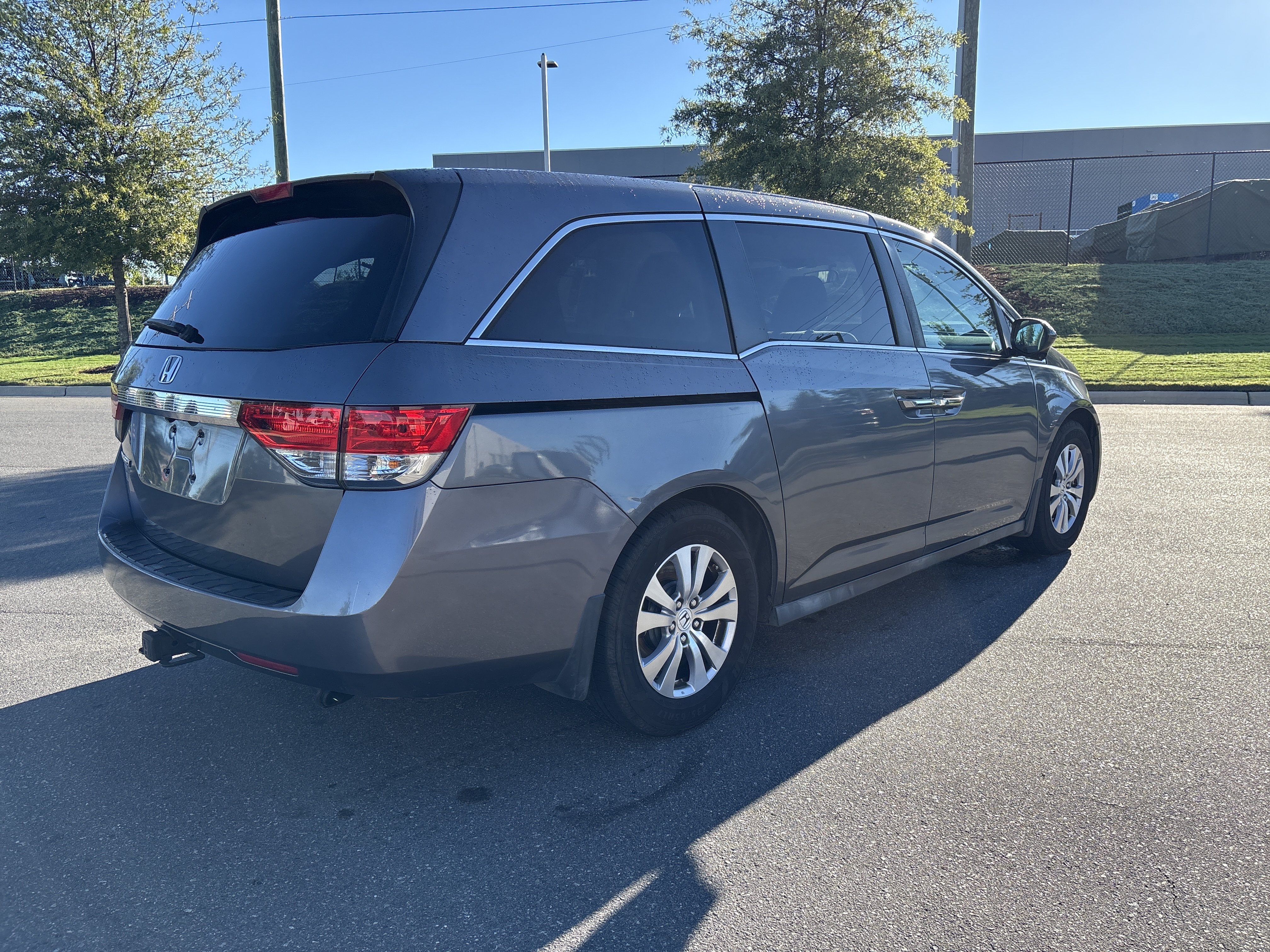 Used 2014 Honda Odyssey EX image 9