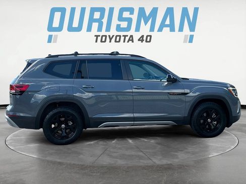 Used 2024 Volkswagen Atlas Peak Edition SEL AWD/4WD image 8