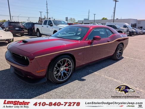 Used 2017 Dodge Challenger SRT w/ Technology Group RWD image 1