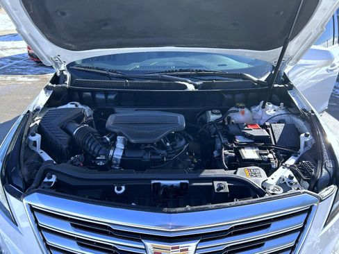 Used 2017 Cadillac XT5 Premium Luxury image 24