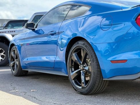 Used 2021 Ford Mustang GT RWD image 35