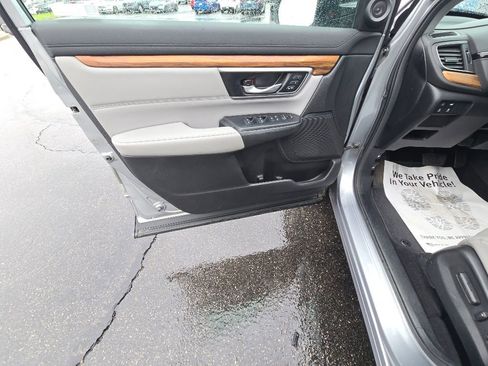 Certified 2018 Honda CR-V Touring image 13