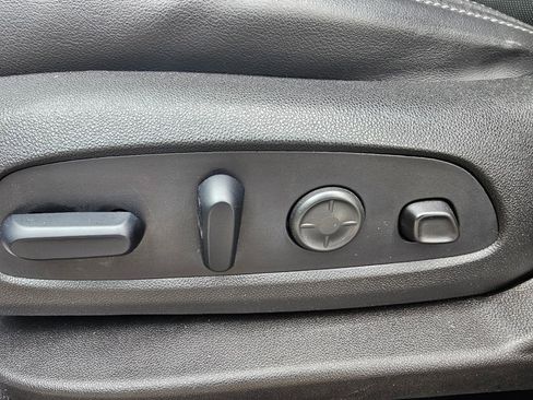 Used 2021 Buick Enclave Avenir w/ Avenir Technology Package AWD/4WD image 43