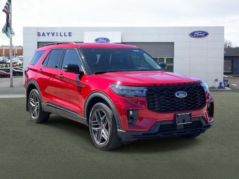 Used 2025 Ford Explorer ST-Line w/ ST-Line Street Pack AWD/4WD image 6