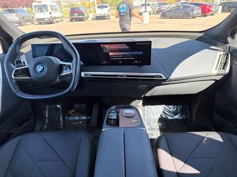 Used 2023 BMW iX xDrive50 w/ Premium Package AWD/4WD image 17