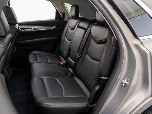 Used 2018 Cadillac XT5 Luxury image 18