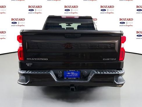 Used 2019 Chevrolet Silverado 1500 Custom w/ Custom Value Package AWD/4WD image 7