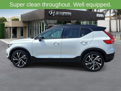 Used 2019 Volvo XC40 T5 R-Design AWD/4WD image 6
