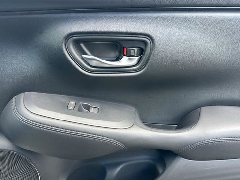 New 2027 Honda HR-V LX image 18