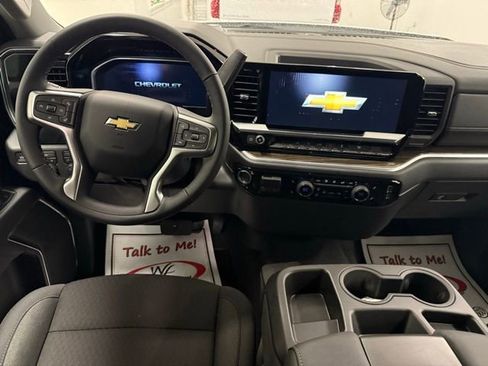 New 2026 Chevrolet Silverado 1500 LT image 18