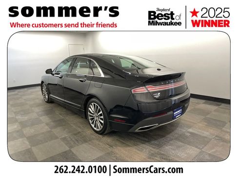 Used 2020 Lincoln MKZ image 3