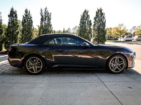 Used 2024 Ford Mustang GT Premium image 11