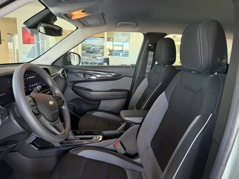 New 2026 Chevrolet TrailBlazer LS image 9