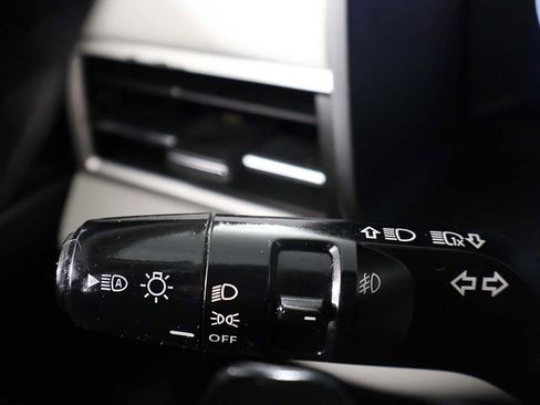 Used 2022 Mitsubishi Outlander SEL image 44