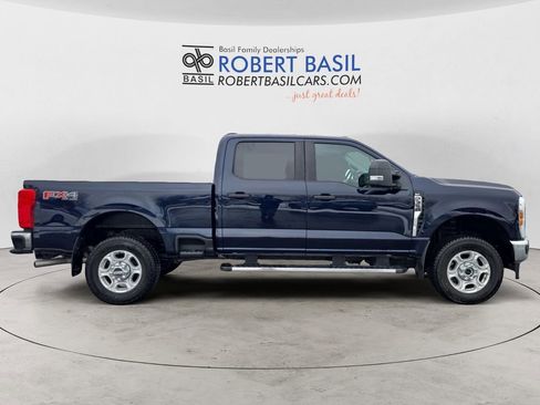 Used 2025 Ford F350 XLT w/ FX4 Off-Road Package image 6