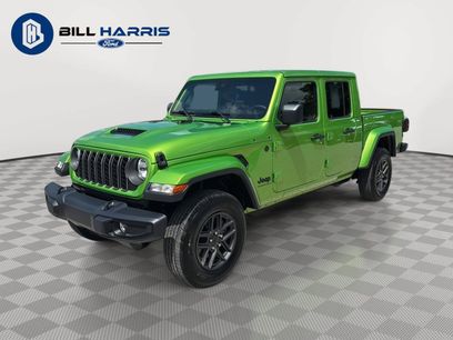 Used 2025 Jeep Gladiator Sport