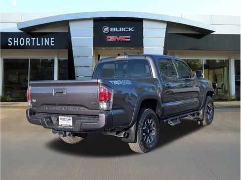 Used 2023 Toyota Tacoma TRD Off-Road w/ Technology Package AWD/4WD image 3