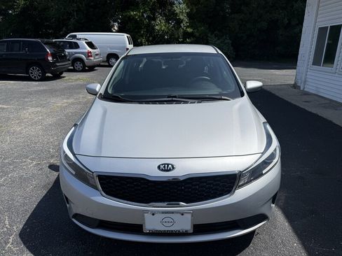 Used 2018 Kia Forte LX w/ LX Popular Package FWD image 2