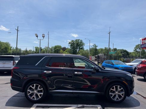 Used 2021 Hyundai Palisade SEL w/ Premium Package FWD image 4