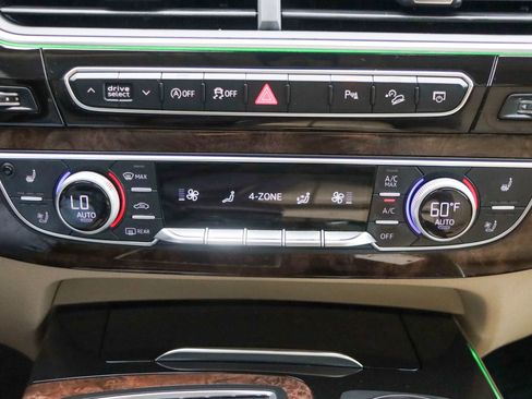 Used 2018 Audi Q7 3.0T Prestige image 47