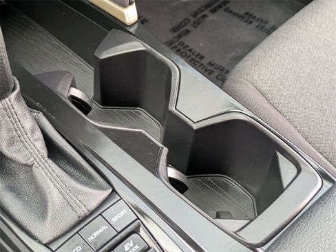 Used 2025 Toyota Camry LE image 19